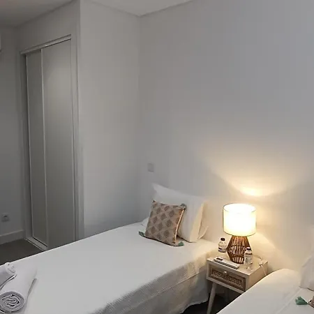 Skynest 61 Airport Гостевой дом