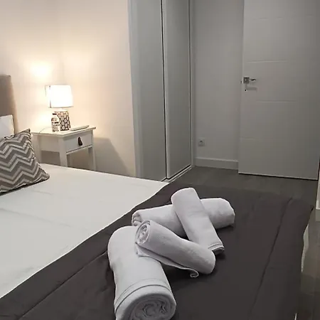 Pensjonat Skynest 61 Airport 3*